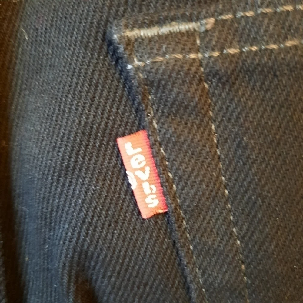 Levi Strauss & Co 505 Regular Fit black denim jeans Size 32×36